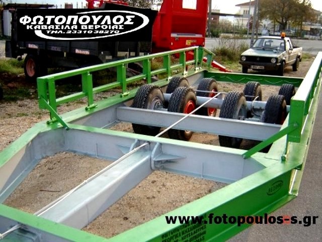 Ρυμούλκα μεταφοράς θεριζοαλωνιστικής μηχανής. Ερπυστριοφόρου μηχανήματος.